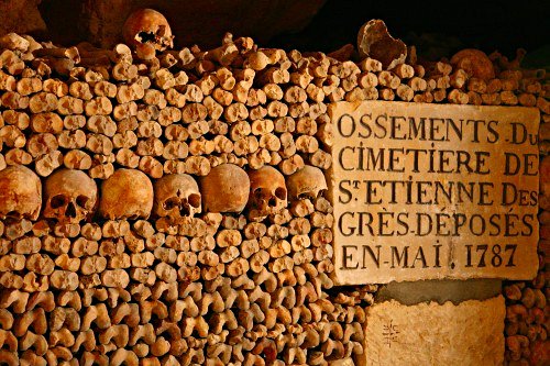 paris_catacombs_20061210.jpg